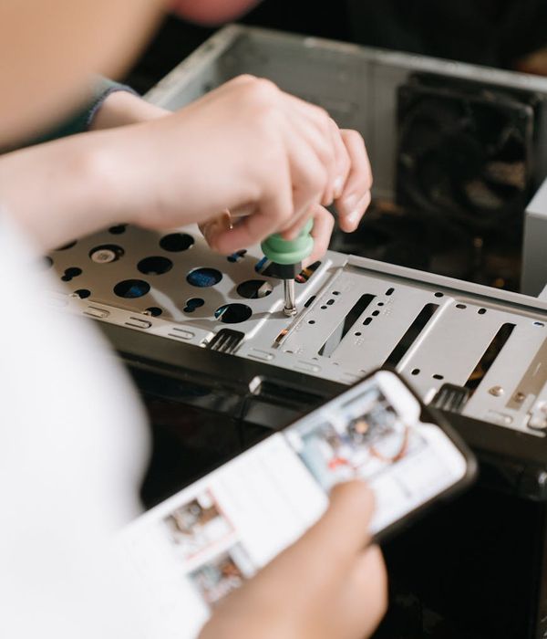 24/7 technical support team providing assistance and system maintenance